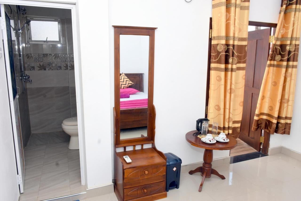 Bluray Beach Negombo Exterior foto